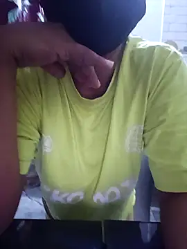 Snapshot of hottie_jenny9 chatting on September 14, 2025, 12:32 am hottie jenny9 online show from September 14, 2025, 12:32 am