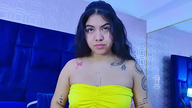 Luna Riddle online show from October 14, 2025, 12:17 pm