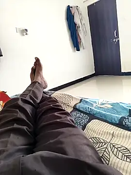 Snapshot of Chanderi19 chatting on November 21, 2025, 9:52 am Chanderi19 online show from November 21, 2025, 9:52 am