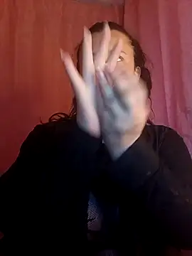 alahia sw online show from November 24, 2025, 3:12 pm