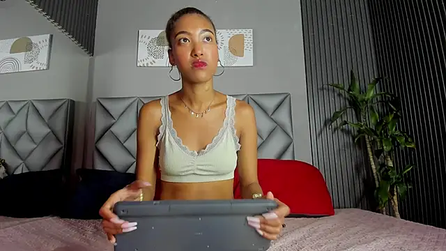 Alisha Ebonyy online show from October 1, 2025, 12:00 pm