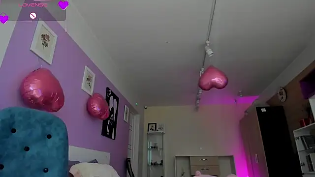 dark summer online show from March 2, 2026, 6:14 am