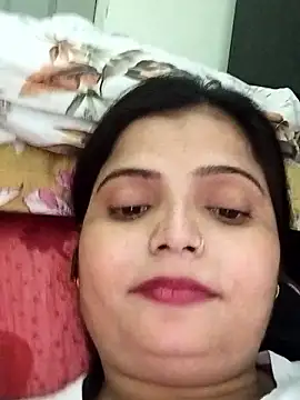 Hot-Pooja25 online show from March 22, 2026, 4:21 pm