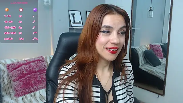 Snapshot of KendallWood_ chatting on May 24, 2026, 4:28 am KendallWood online show from May 24, 2026, 4:28 am