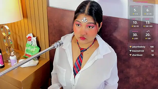 mysticlatina1 online show from February 1, 2026, 11:53 am