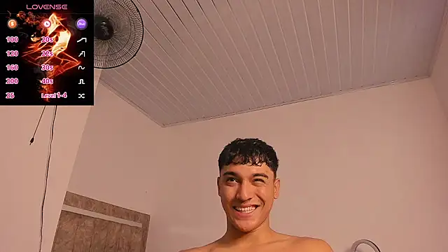 Austin Cardieff  online show from October 21, 2025, 8:20 pm