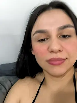 Snapshot of Daniela-rosee chatting on September 17, 2025, 10:00 pm Daniela-rosee online show from September 17, 2025, 10:00 pm
