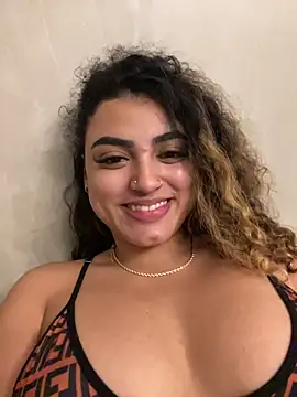 Salomeferreira  online show from November 7, 2025, 5:18 am