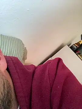 aalvaro98 online show from March 3, 2026, 5:19 pm