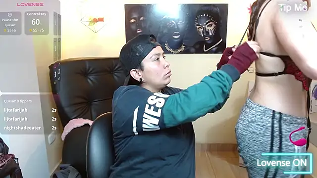 Bom BomXX online show from December 18, 2025, 3:45 am