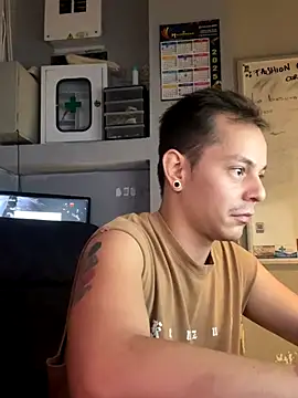 Snapshot of dimitryivanovv chatting on October 15, 2025, 5:40 am dimitryivanovv online show from October 15, 2025, 5:40 am