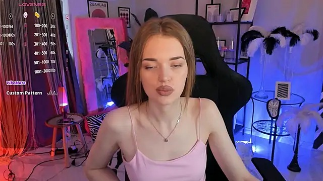 FlexyFox online show from April 17, 2026, 2:53 pm