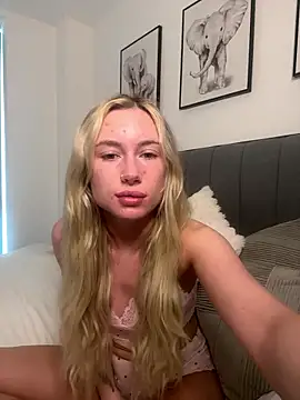 Snapshot of SexySaraxxoo chatting on January 15, 2026, 11:15 am SexySaraxxoo online show from January 15, 2026, 11:15 am