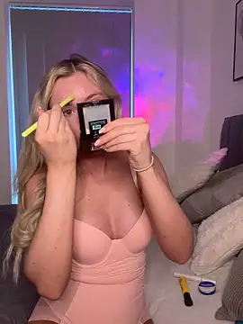 Snapshot of SexySaraxxoo chatting on January 16, 2026, 8:29 am SexySaraxxoo online show from January 16, 2026, 8:29 am