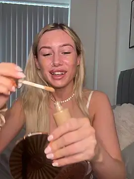 Snapshot of SexySaraxxoo chatting on February 10, 2026, 11:25 am SexySaraxxoo online show from February 10, 2026, 11:25 am