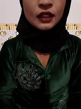 Itz Mayra  online show from December 1, 2025, 9:14 am