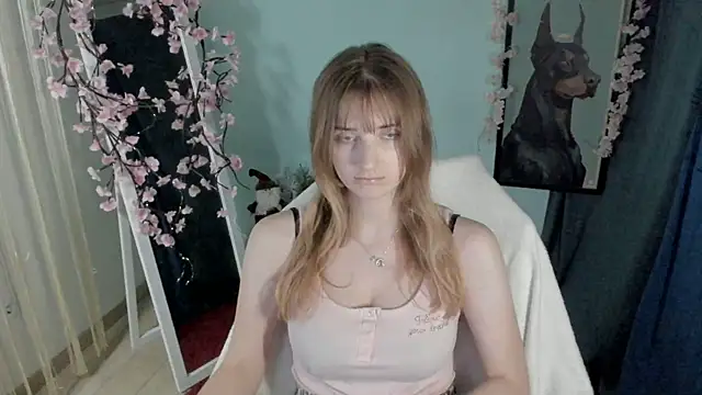 NeyliDream online show from December 21, 2025, 1:18 pm