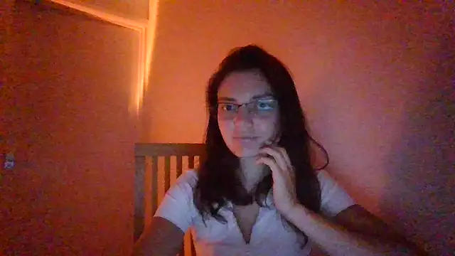 Zerinaa online show from July 7, 2026, 8:46 pm