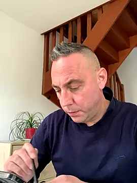 Marronglace1 online show from November 6, 2025, 11:00 am