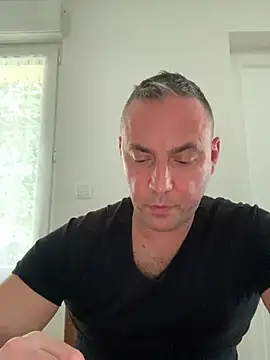 Snapshot of Marronglace1 chatting on March 6, 2026, 9:28 am Marronglace1 online show from March 6, 2026, 9:28 am