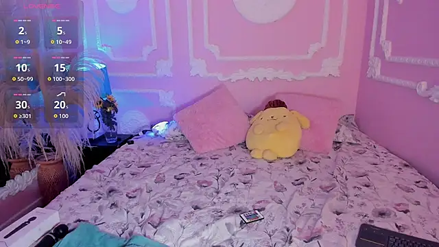 EmilyBorch online show from November 13, 2025, 12:15 pm