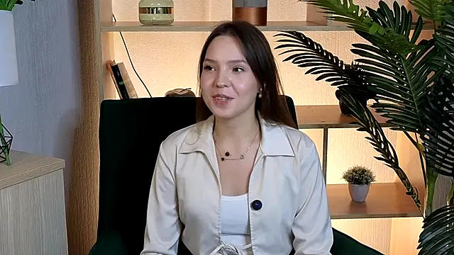 Snapshot of EmelySwickheimer chatting on September 12, 2025, 10:15 am EmelySwickheimer online show from September 12, 2025, 10:15 am