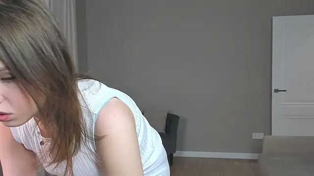 Snapshot of EmelySwickheimer chatting on September 18, 2025, 7:16 pm EmelySwickheimer online show from September 18, 2025, 7:16 pm