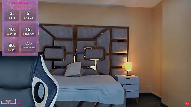 ANABELL BROWN online show from April 11, 2026, 12:42 pm