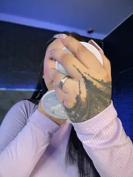 Megaan  More online show from April 16, 2026, 2:12 am