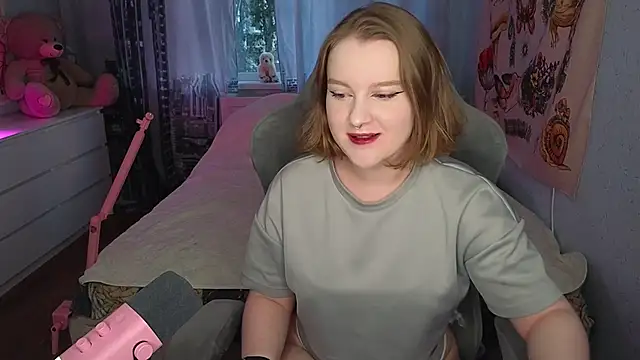 OliviaBlade online show from September 12, 2025, 1:55 pm