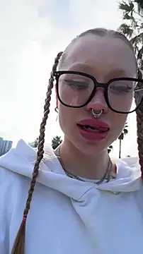 Sugar Pop online show from March 14, 2026, 12:32 pm