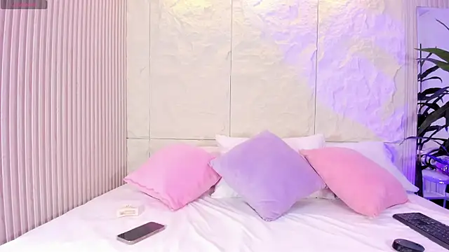 Isabellax21 online show from October 29, 2025, 4:15 am