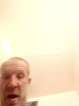 Mrdano0000 online show from June 4, 2026, 4:29 am