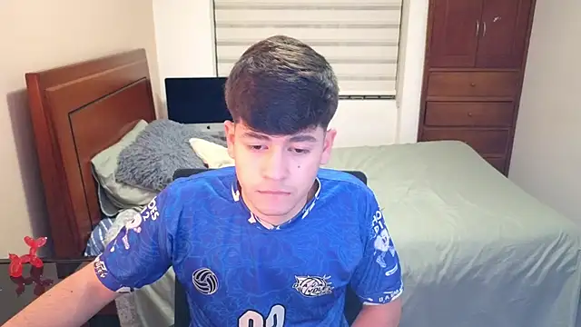 Snapshot of tightncuteass chatting on October 29, 2025, 12:24 am tightncuteass online show from October 29, 2025, 12:24 am