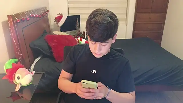 Snapshot of tightncuteass chatting on November 10, 2025, 11:26 pm tightncuteass online show from November 10, 2025, 11:26 pm