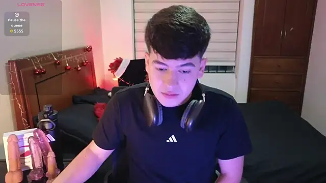 Snapshot of tightncuteass chatting on December 1, 2025, 11:21 pm tightncuteass online show from December 1, 2025, 11:21 pm