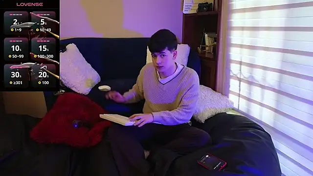 Snapshot of tightncuteass chatting on February 18, 2026, 10:39 pm tightncuteass online show from February 18, 2026, 10:39 pm