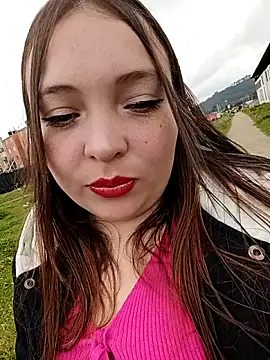 Snapshot of Lunna_azul chatting on September 20, 2025, 2:07 pm Lunna azul online show from September 20, 2025, 2:07 pm