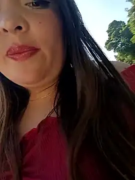 Snapshot of Lunna_azul chatting on September 22, 2025, 1:13 pm Lunna azul online show from September 22, 2025, 1:13 pm