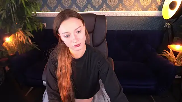 FoxyMayy online show from October 22, 2025, 1:00 pm