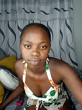 BlackberriesXxx online show from October 13, 2025, 7:25 pm