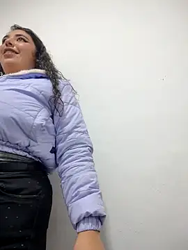 Bagiolett online show from April 21, 2026, 2:51 am