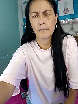 ZARAY 1118 online show from October 8, 2025, 7:11 pm