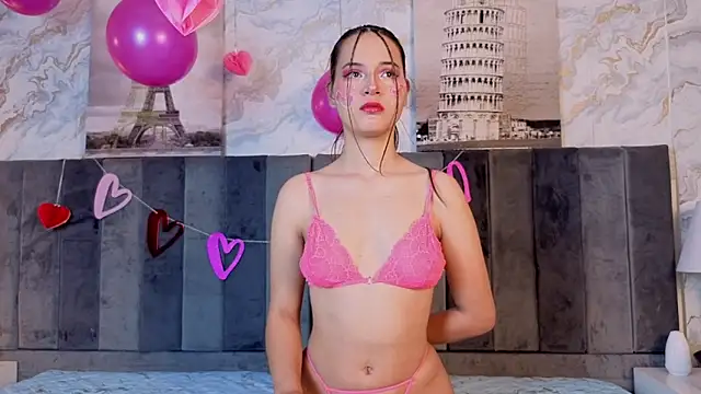 Lunabellee  online show from February 14, 2026, 7:54 pm