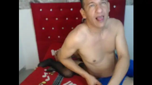 Snapshot of fuck_latin_couple chatting on June 13, 2026, 4:49 pm fuck latin couple online show from June 13, 2026, 4:49 pm