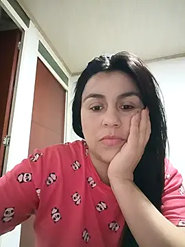 vanessa-titisM online show from November 11, 2025, 2:33 am