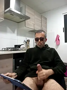 EmilioTaladdro online show from March 29, 2026, 12:10 am