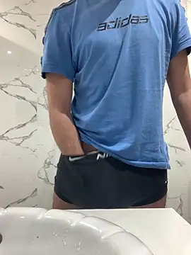 Snapshot of Medmaroc16cm chatting on May 12, 2026, 12:35 pm Medmaroc16cm online show from May 12, 2026, 12:35 pm