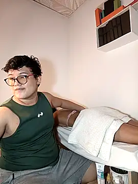 Snapshot of Charles_The_masseur chatting on October 16, 2025, 5:08 am Charles The masseur online show from October 16, 2025, 5:08 am