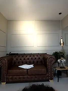 ArielBlossom    online show from December 2, 2025, 11:04 am